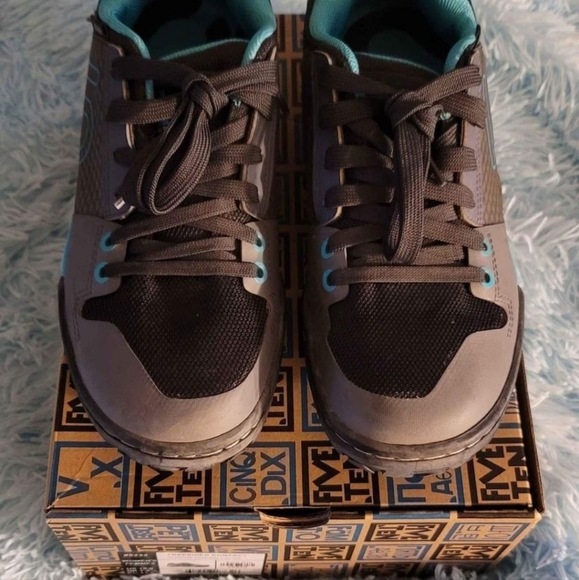 Five Ten Freerider Contact Womens 10 - Picture 2 of 7